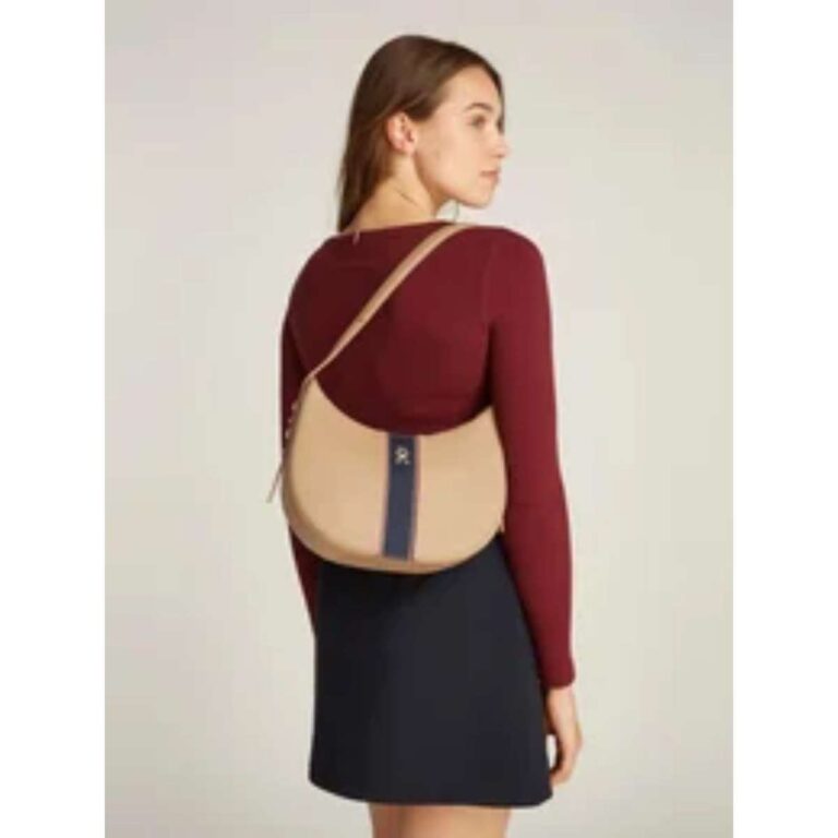 Tommy Hilfiger AW0AW16899-RBC Τσάντα Μπεζ Tommy Hilfiger AW0AW16899-RBC Τσάντα Μπεζ